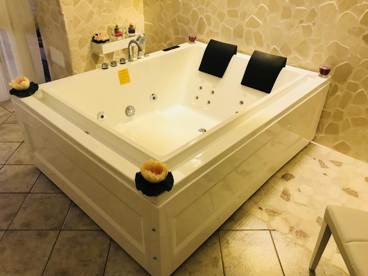 26 Suite Home Ostuni Dış mekan fotoğraf