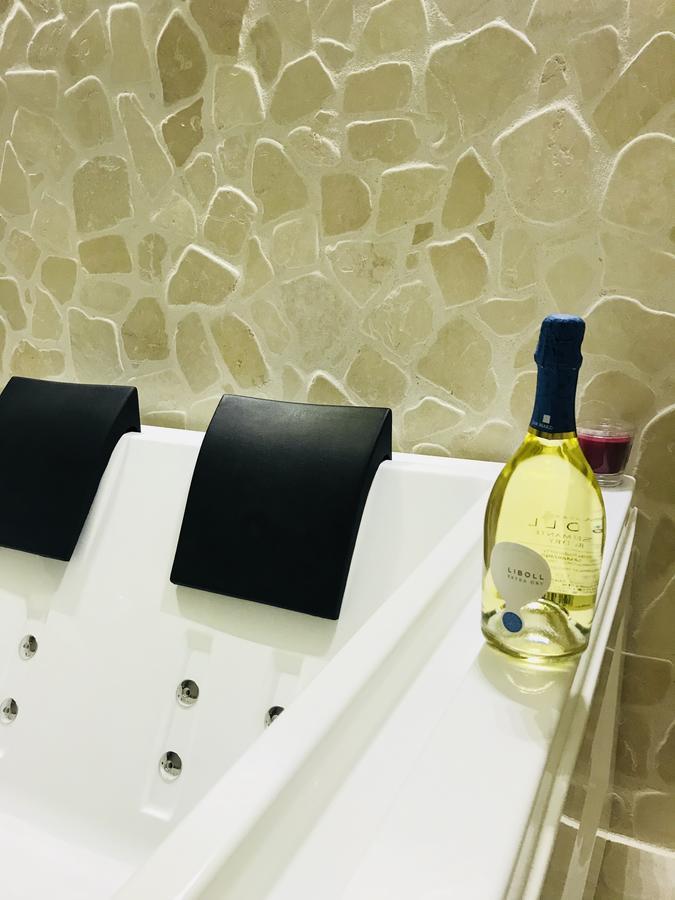 26 Suite Home Ostuni Dış mekan fotoğraf